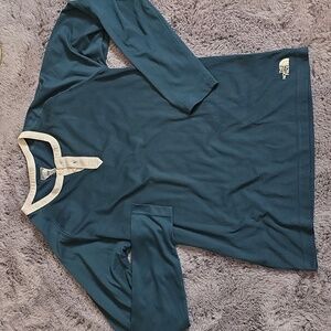 North Face henley Dark Teal Green Cream flashdry size S/M